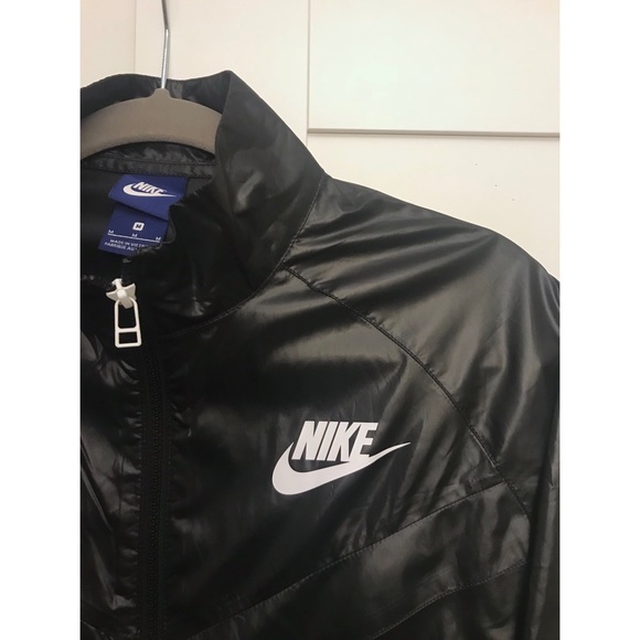 NEW Nike Windrunner Cropped Windbreaker Jacket - Picture 6 of 8